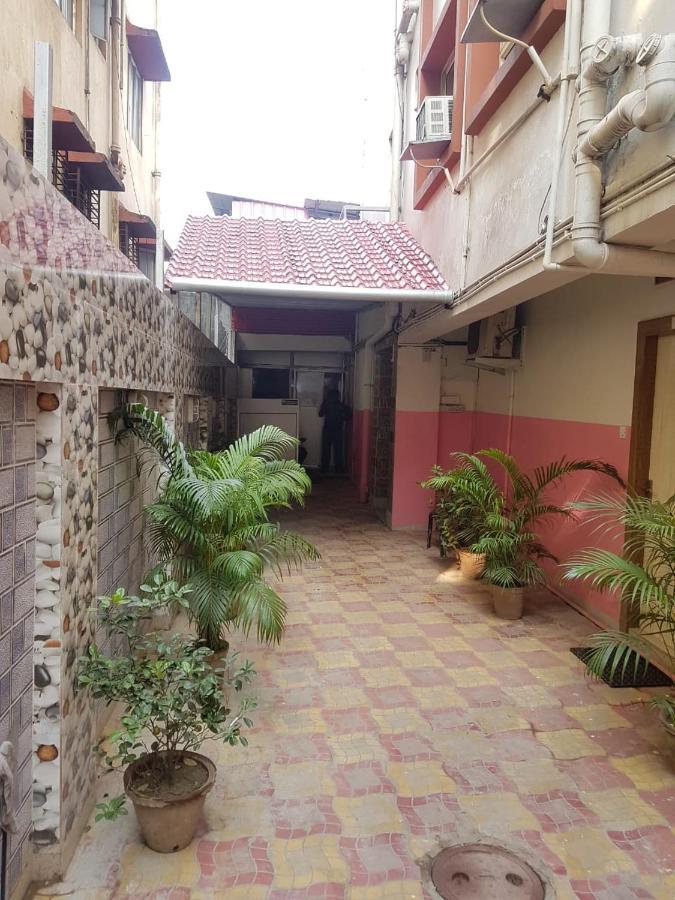Jimmy Guest House Kolkata Eksteriør bilde